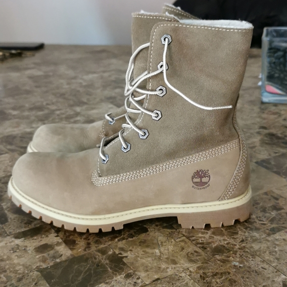 Timberland Shoes - Beautiful waterproof timberlands